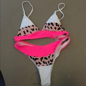 BRAND NEW NEVER WORN